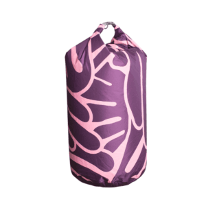drybag_buro_destruct_seabag_hands